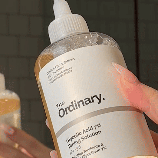 Glycolic Acid 7% Exfoliating Toner | Video Producto | Uperfect Perú