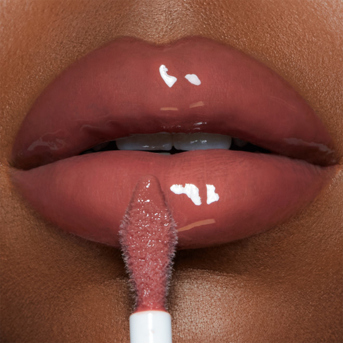 Medium-Deep | Modelo Labios | Uperfect Perú